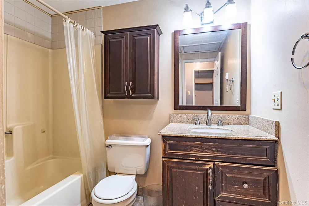 218 Fishkill Landing Beacon, NY 12508