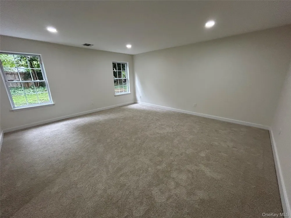 5 Orleans Green Coram, NY 11727
