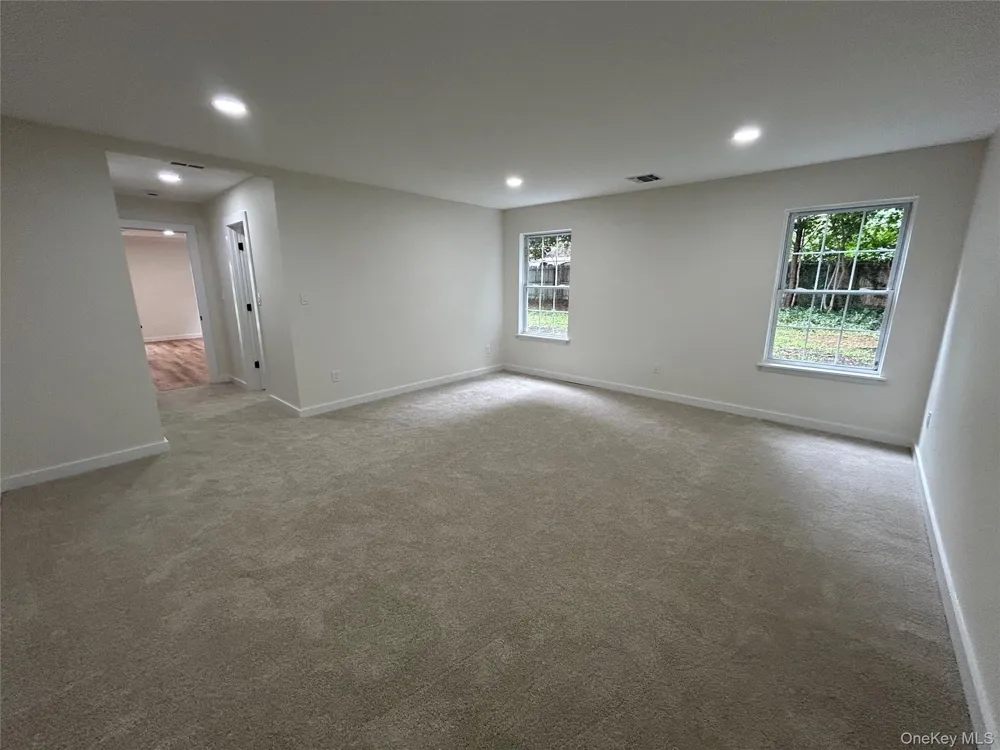5 Orleans Green Coram, NY 11727