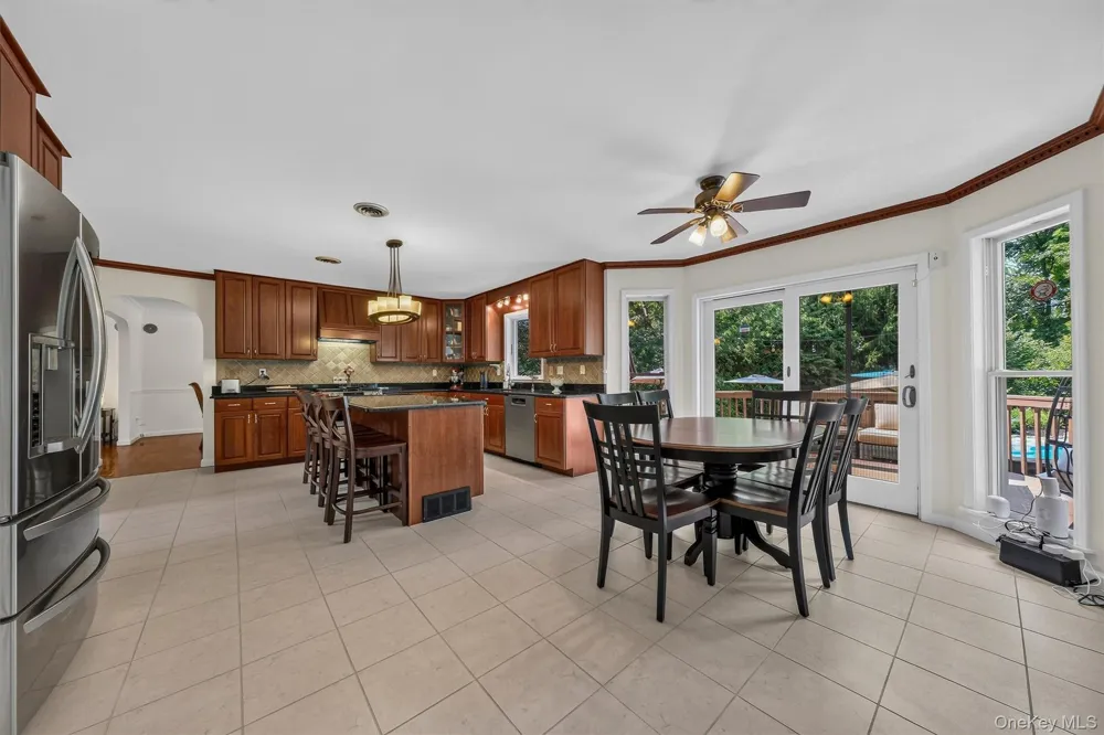44 Greenwich Avenue Central Valley, NY 10917