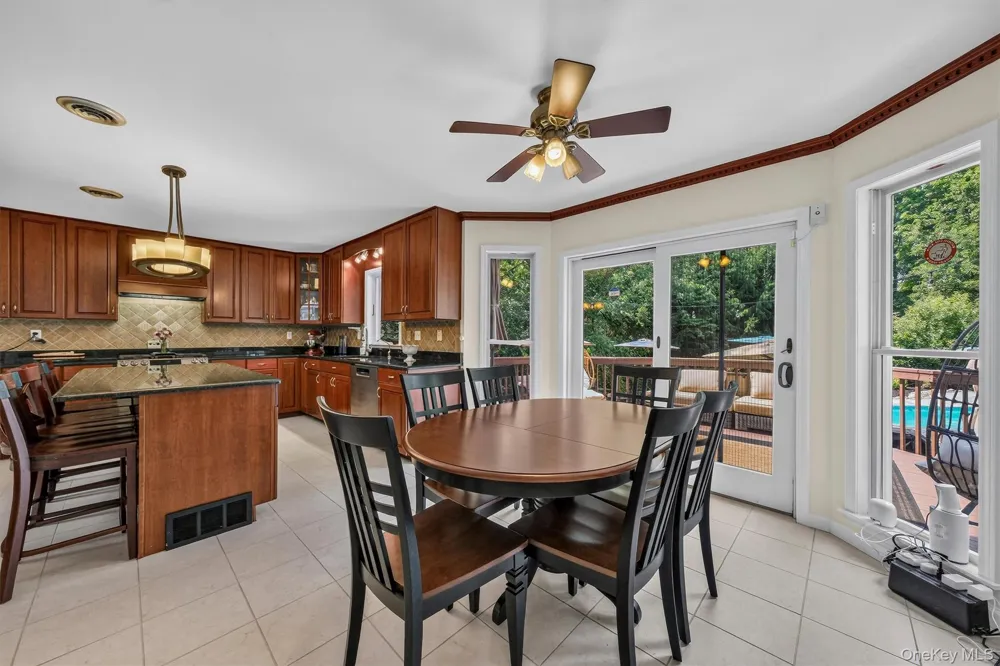 44 Greenwich Avenue Central Valley, NY 10917