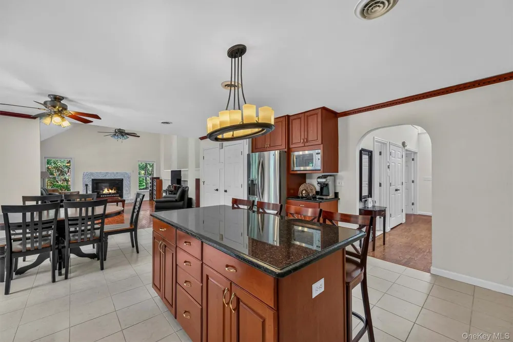 44 Greenwich Avenue Central Valley, NY 10917