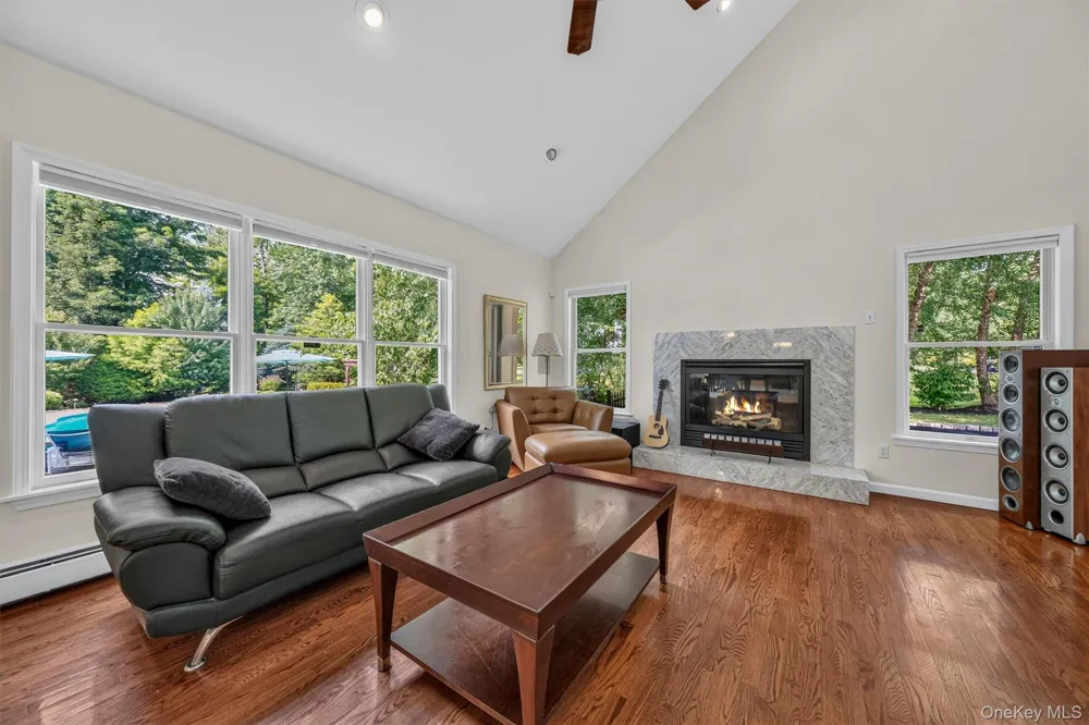 44 Greenwich Avenue Central Valley, NY 10917