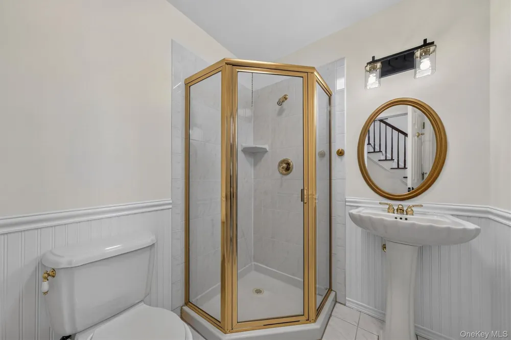 44 Greenwich Avenue Central Valley, NY 10917