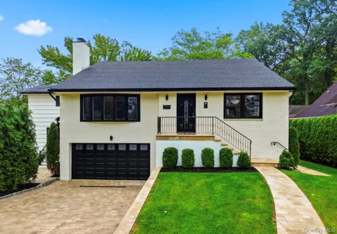 87 Woodlawn Avenue