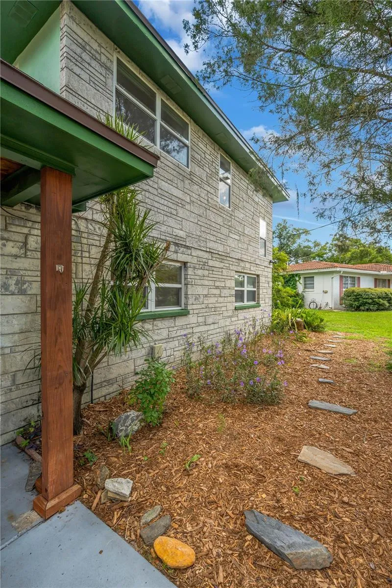 1708 WOODBINE DRIVE Brandon, FL 33510