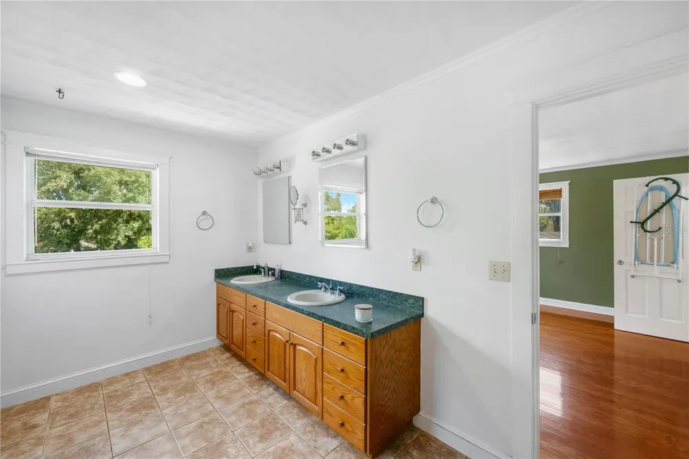 1708 WOODBINE DRIVE Brandon, FL 33510
