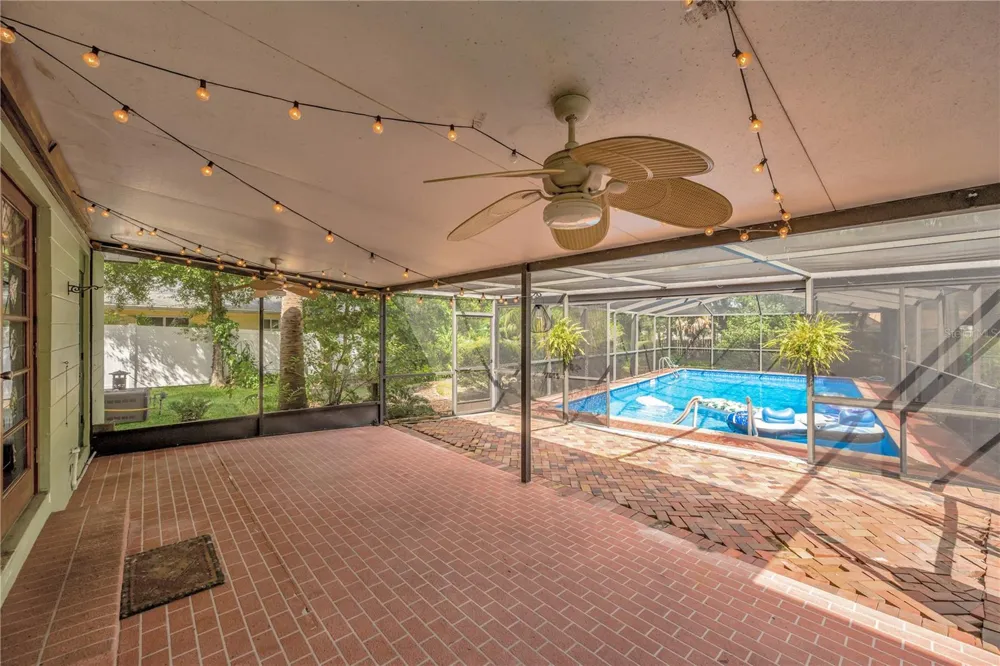1708 WOODBINE DRIVE Brandon, FL 33510