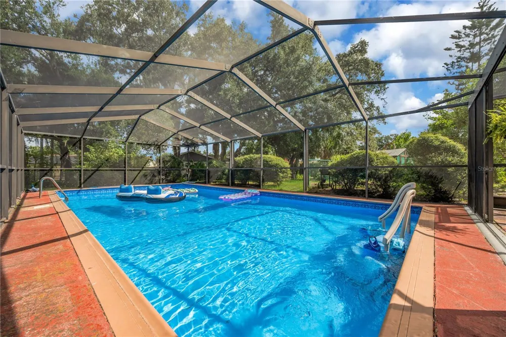 1708 WOODBINE DRIVE Brandon, FL 33510