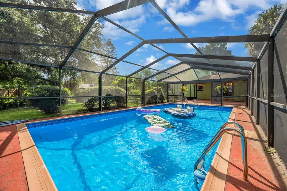 1708 WOODBINE DRIVE Brandon, FL 33510