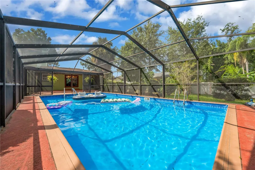 1708 WOODBINE DRIVE Brandon, FL 33510