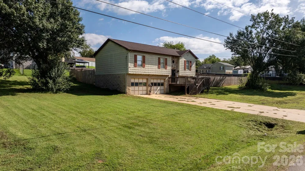804 Southside Court Lenoir, NC 28645