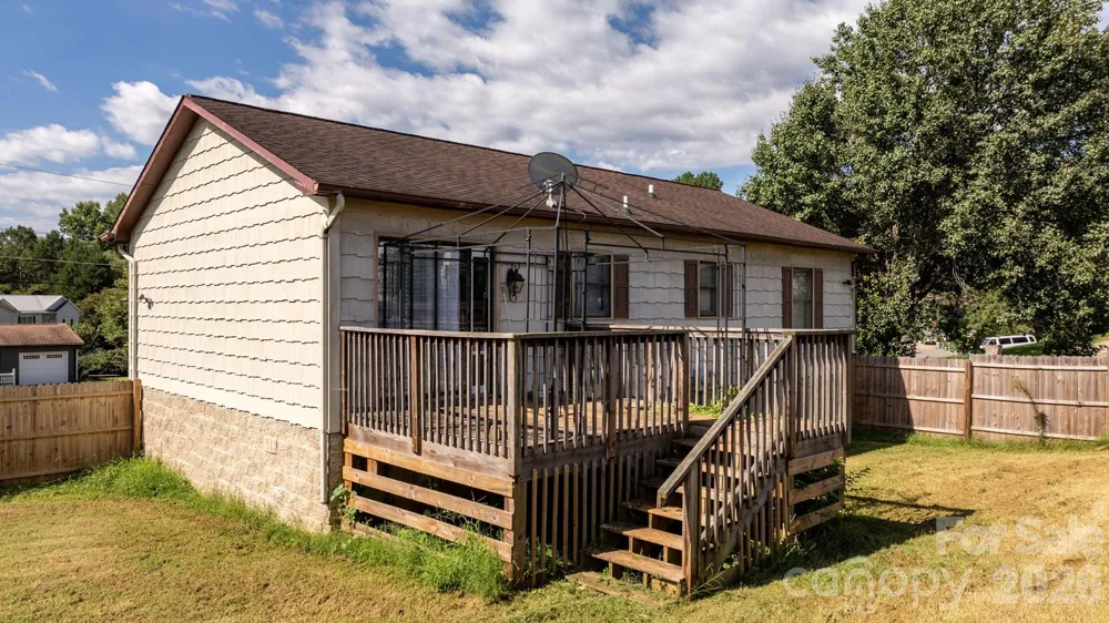 804 Southside Court Lenoir, NC 28645
