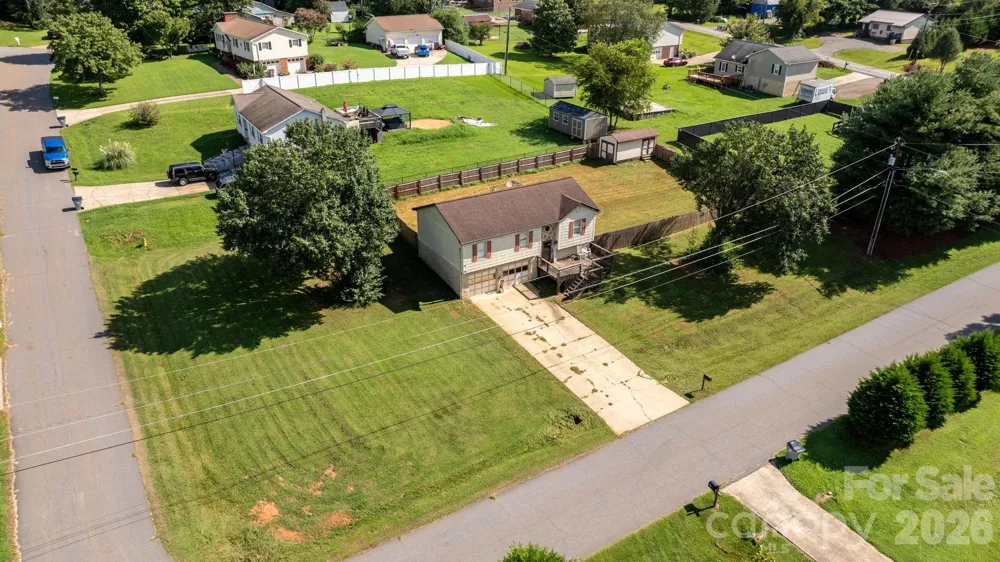 804 Southside Court Lenoir, NC 28645