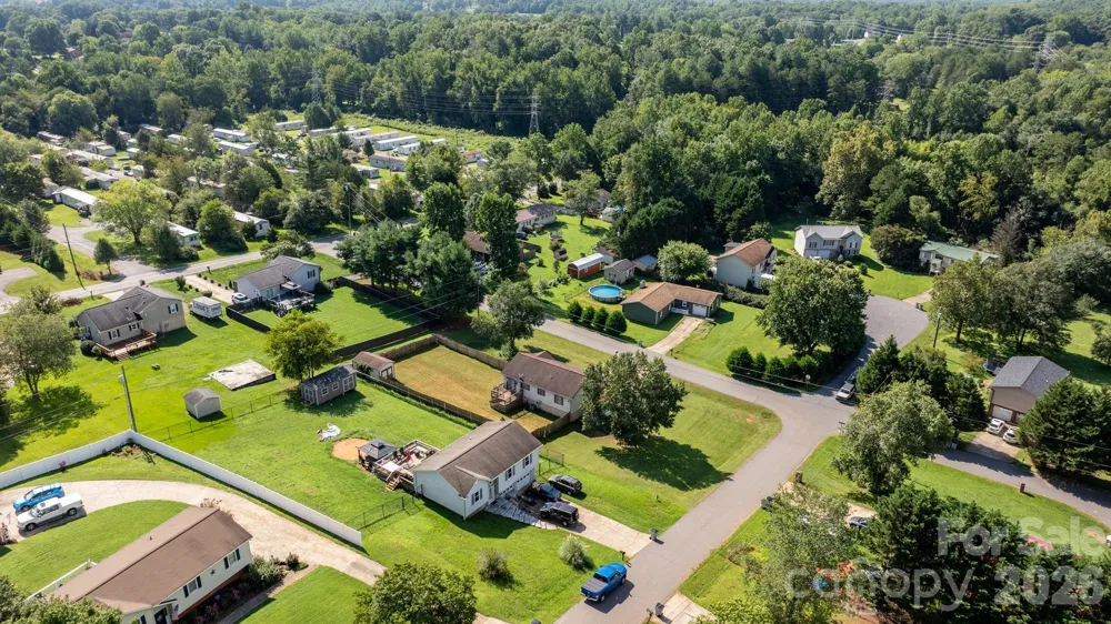 804 Southside Court Lenoir, NC 28645