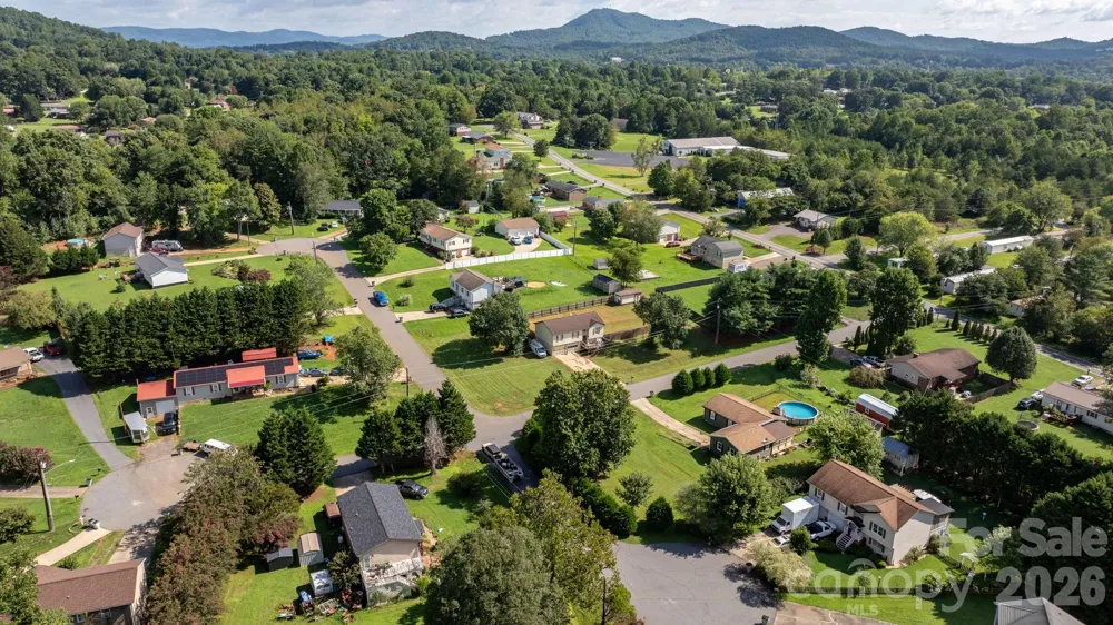 804 Southside Court Lenoir, NC 28645