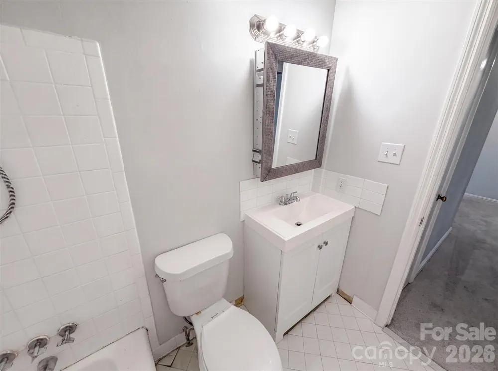 8042 Regent Park Lane Charlotte, NC 28210
