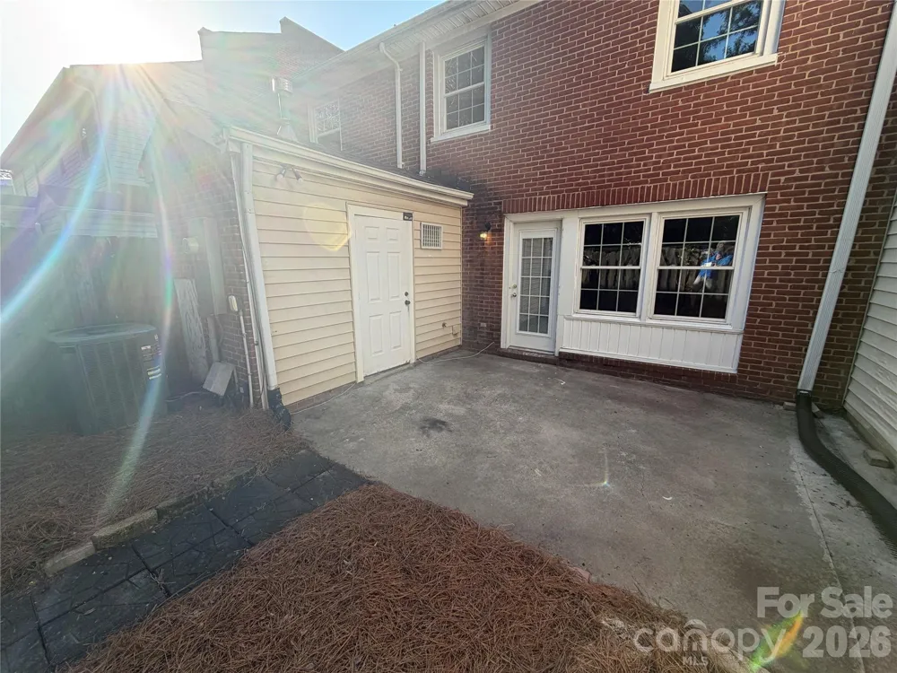 8042 Regent Park Lane Charlotte, NC 28210