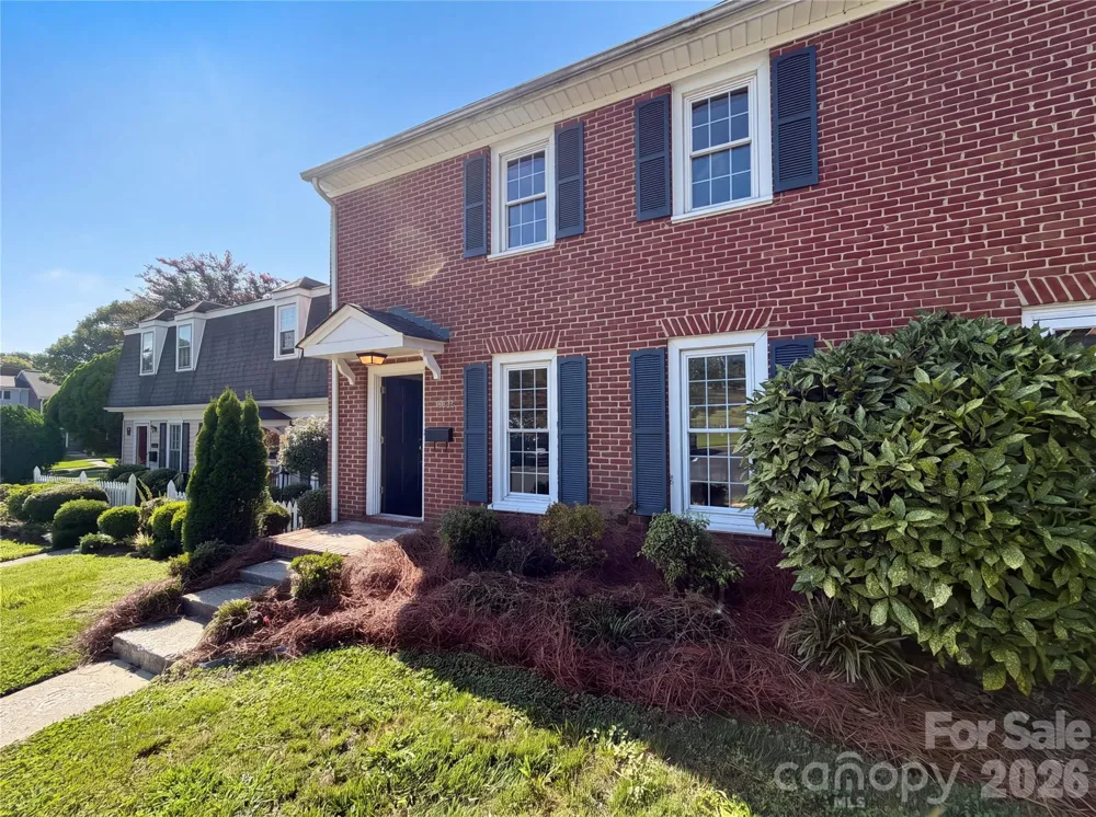 8042 Regent Park Lane Charlotte, NC 28210