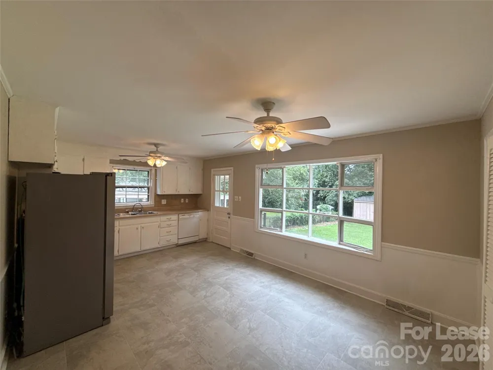 1427 Churchill Drive Gastonia, NC 28054