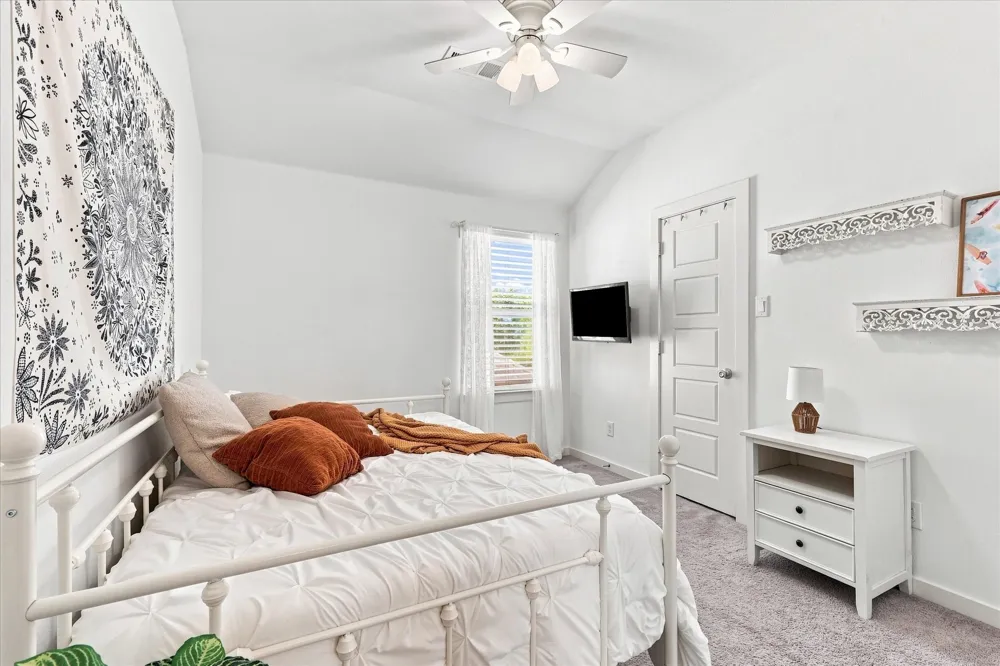 1725 Kaiser Cove Argyle, TX 76226