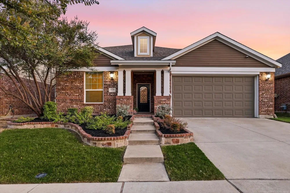1725 Kaiser Cove Argyle, TX 76226