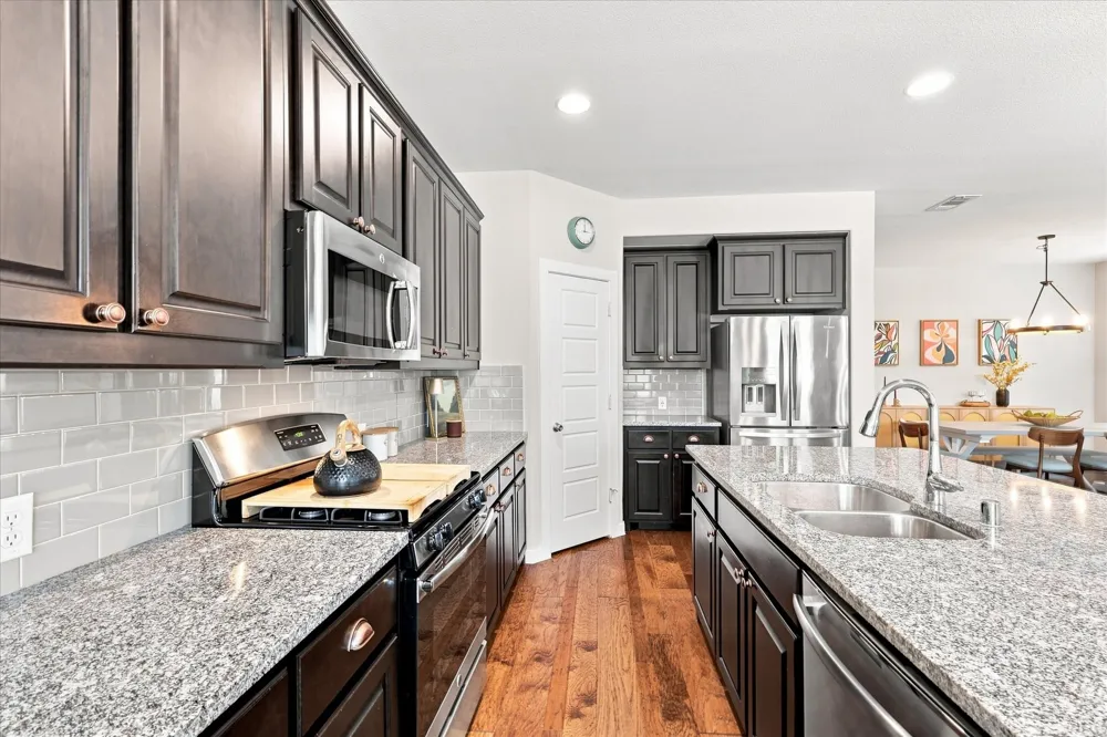 1725 Kaiser Cove Argyle, TX 76226