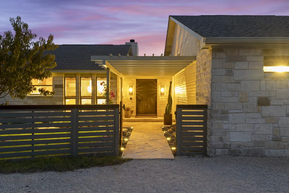 1300 Skyline Ridge Lookout Wimberley, TX 78676