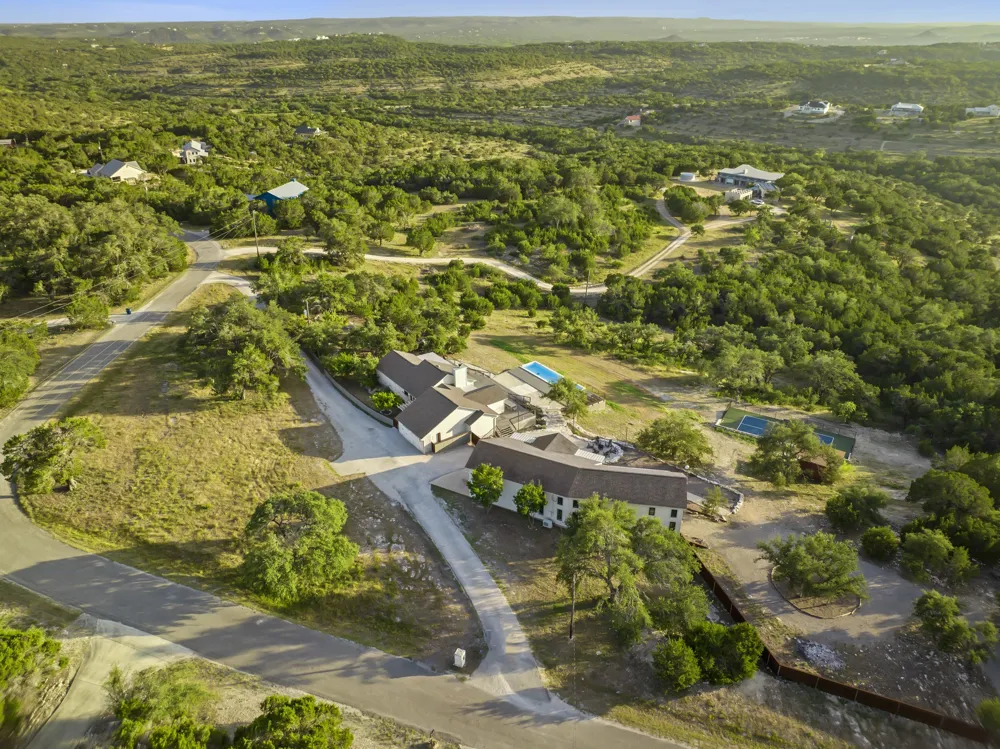 1300 Skyline Ridge Lookout Wimberley, TX 78676