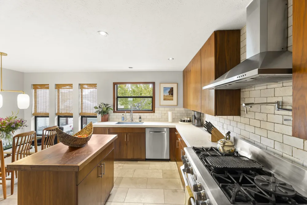 1300 Skyline Ridge Lookout Wimberley, TX 78676