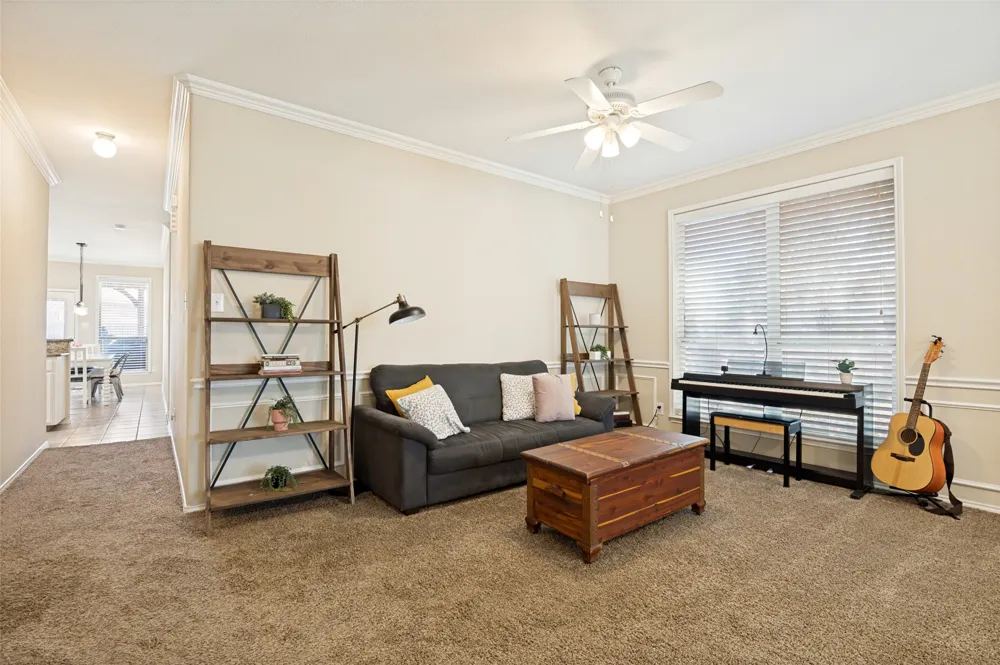 702 Champlain Court Midlothian, TX 76065