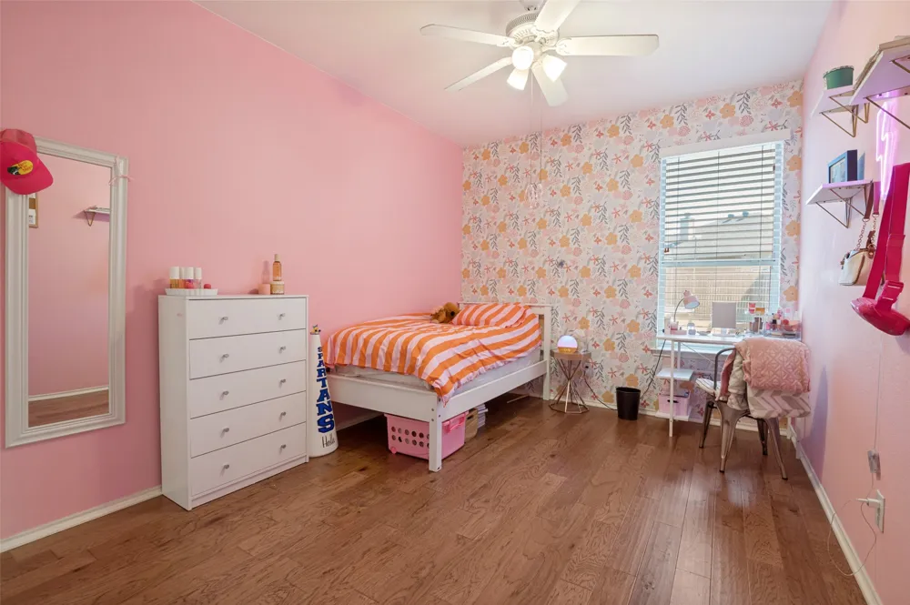 702 Champlain Court Midlothian, TX 76065