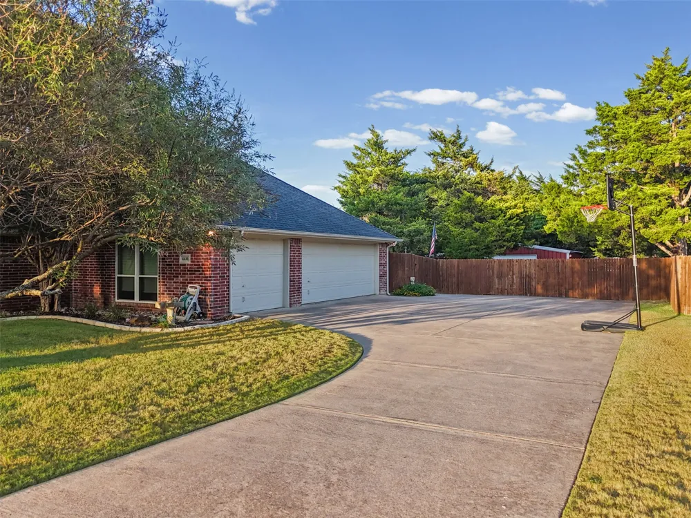 4430 Jakes Way Midlothian, TX 76065