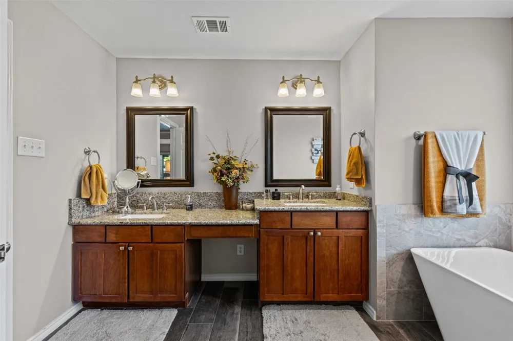 4430 Jakes Way Midlothian, TX 76065