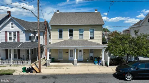 111 W FRANKLIN STREET