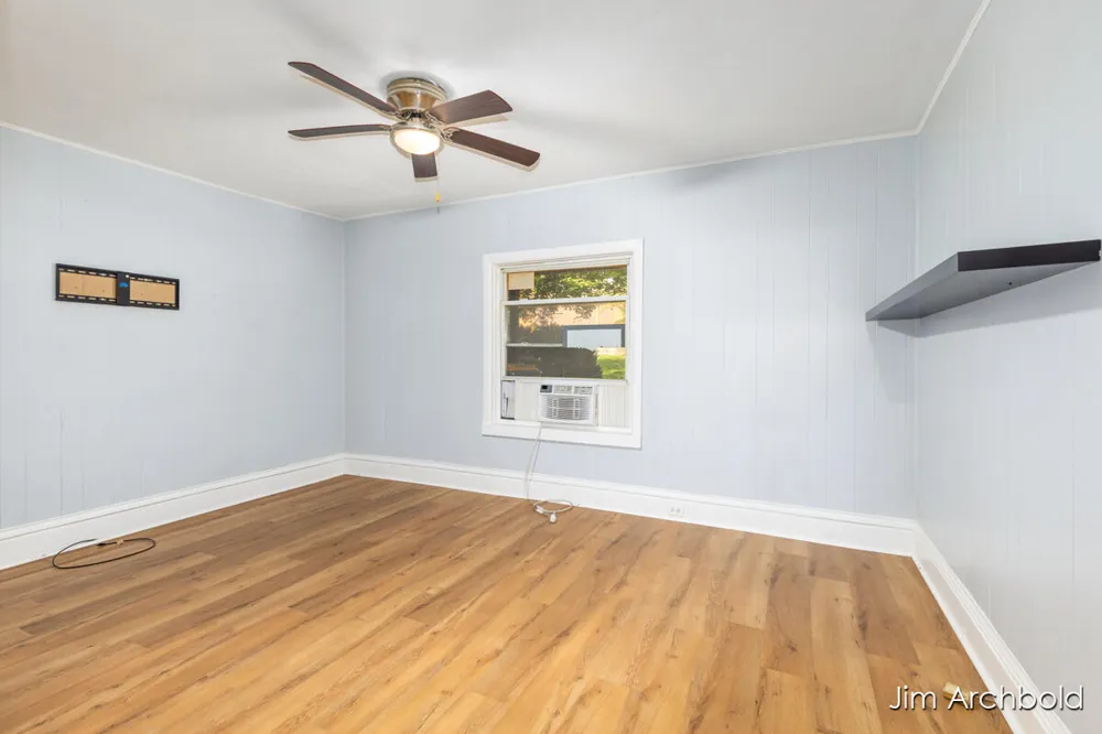 816 Jennette Avenue NW Grand Rapids, MI 49504