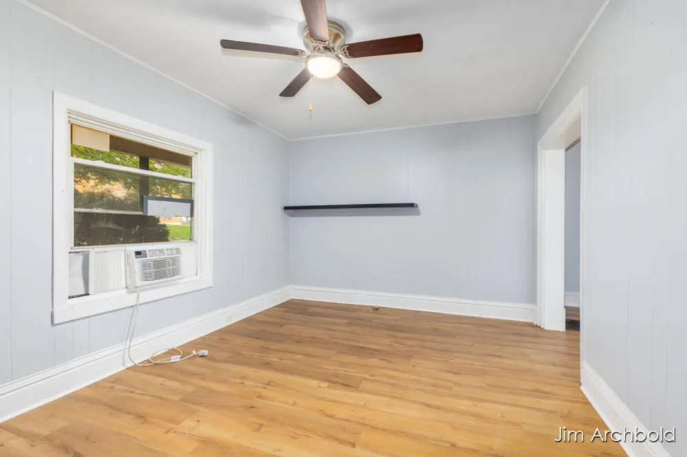 816 Jennette Avenue NW Grand Rapids, MI 49504