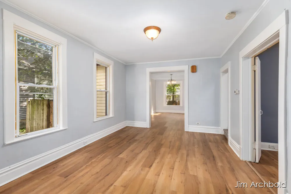 816 Jennette Avenue NW Grand Rapids, MI 49504