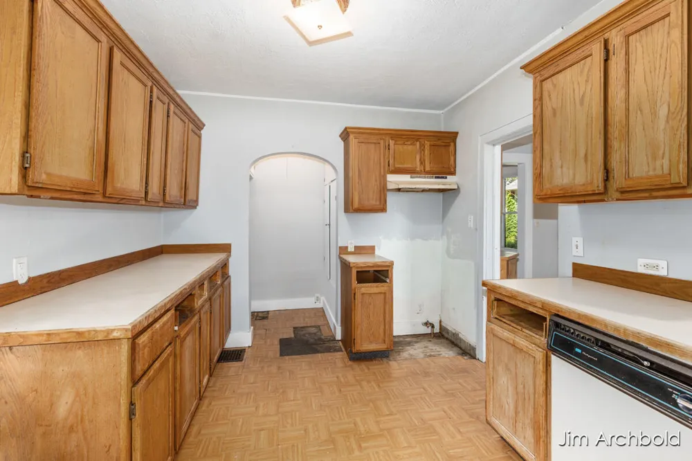 816 Jennette Avenue NW Grand Rapids, MI 49504