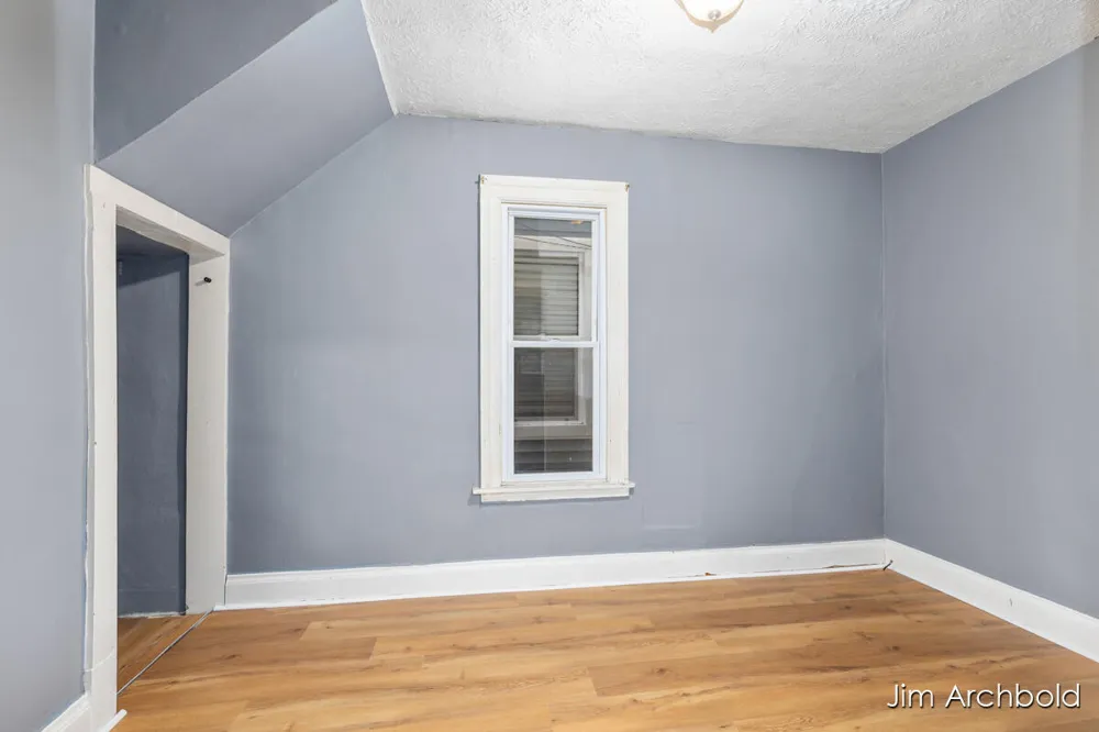 816 Jennette Avenue NW Grand Rapids, MI 49504