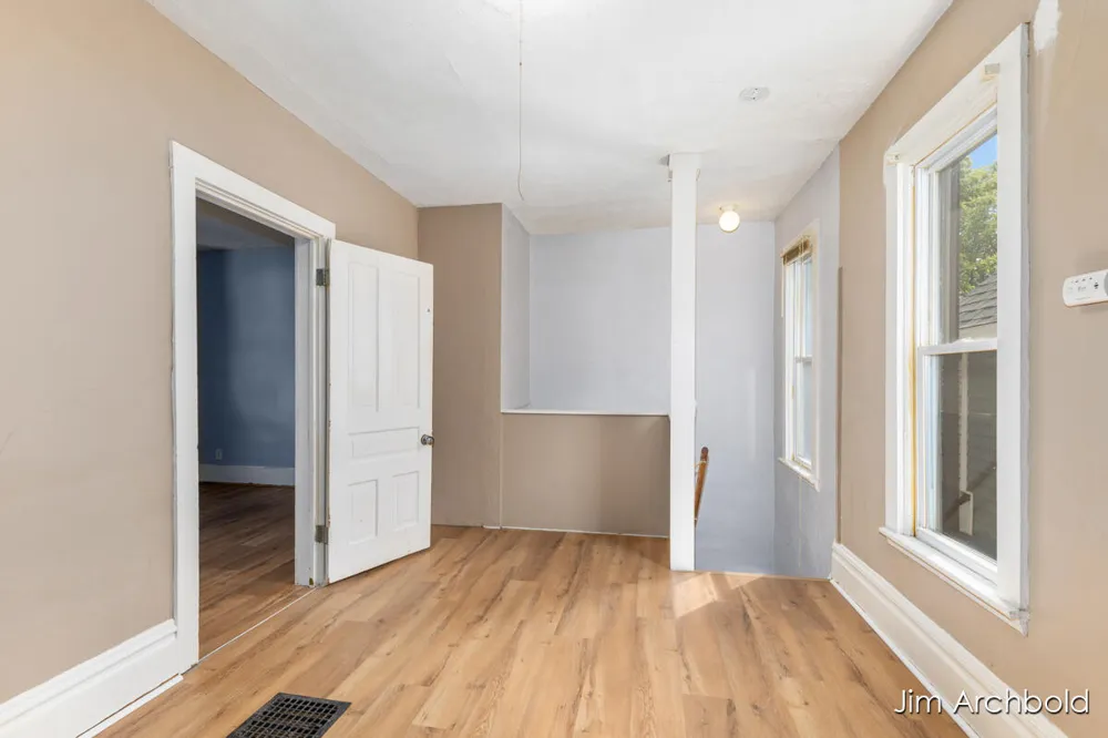816 Jennette Avenue NW Grand Rapids, MI 49504