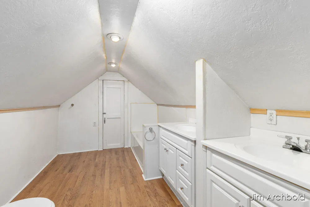 816 Jennette Avenue NW Grand Rapids, MI 49504