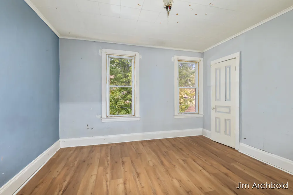816 Jennette Avenue NW Grand Rapids, MI 49504