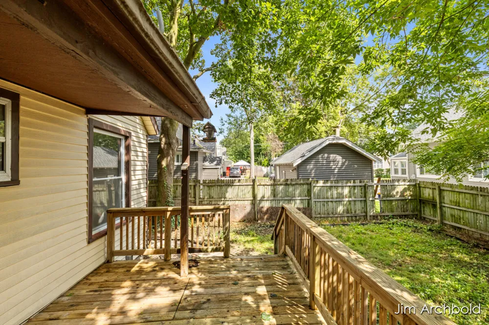 816 Jennette Avenue NW Grand Rapids, MI 49504
