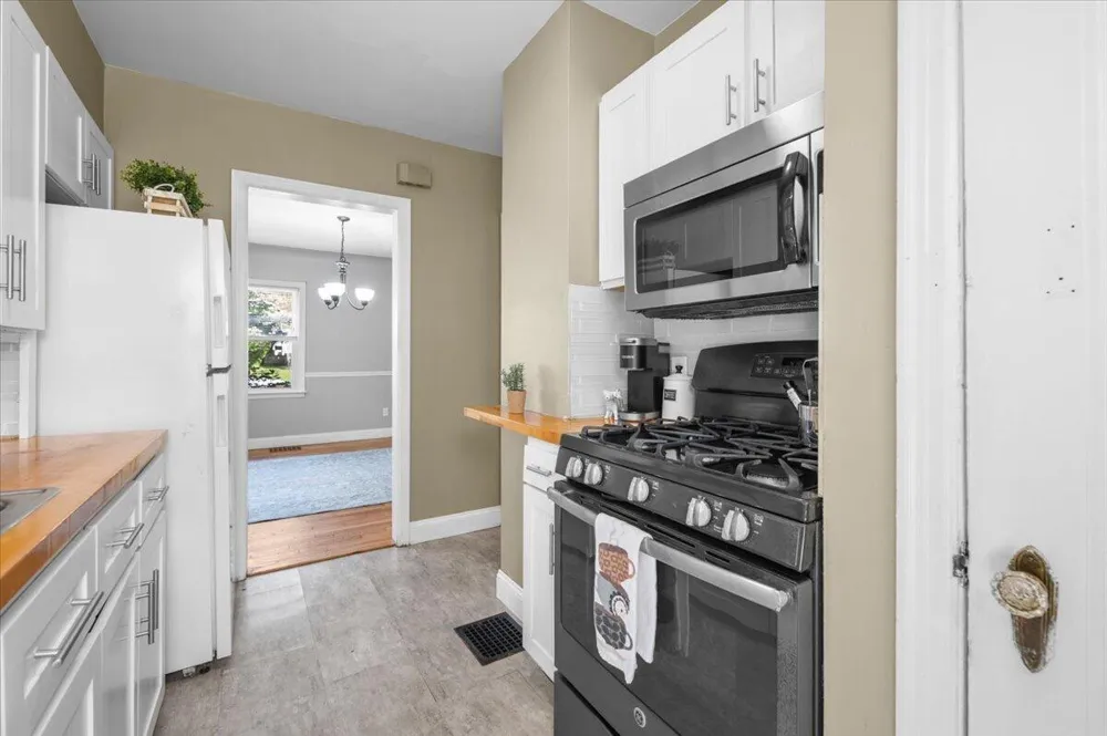 1319 Diamond Avenue NE Grand Rapids, MI 49505