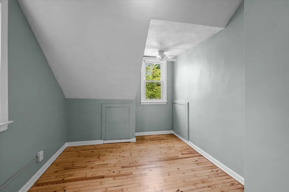1319 Diamond Avenue NE Grand Rapids, MI 49505