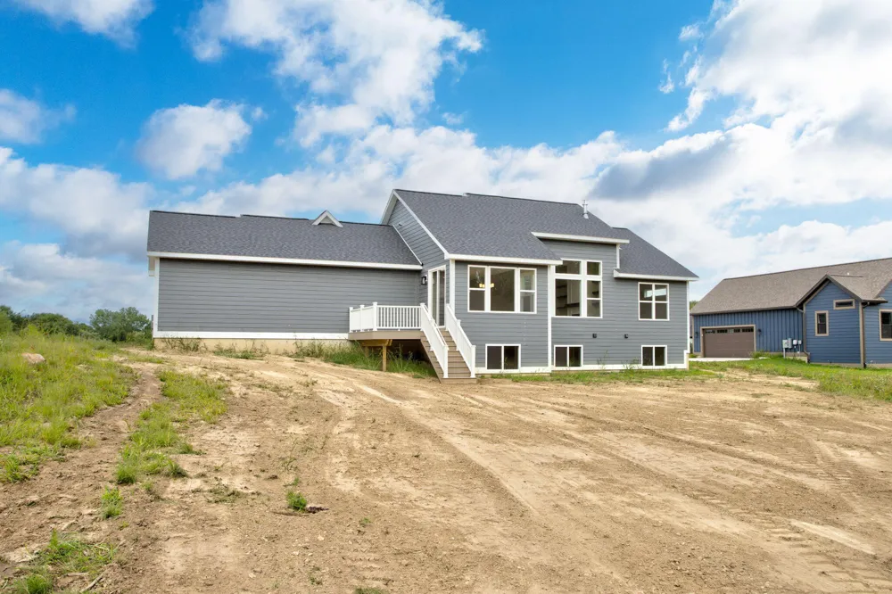 2975 Colfax Street Fennville, MI 49408