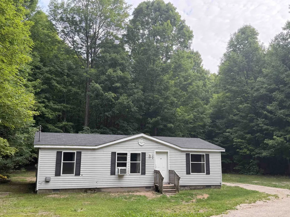 129 Pinecrest Drive Homestead Township, MI 49617
