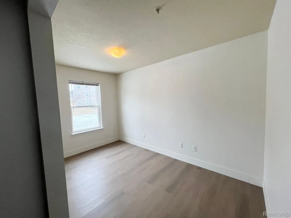 1336 HEATHERWOOD LANE Pittsfield Charter Township, MI 48108