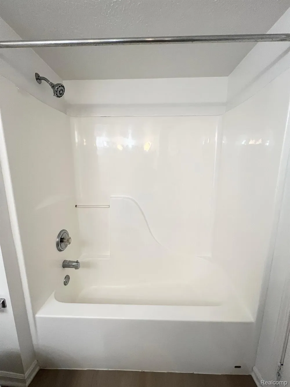 1336 HEATHERWOOD LANE Pittsfield Charter Township, MI 48108